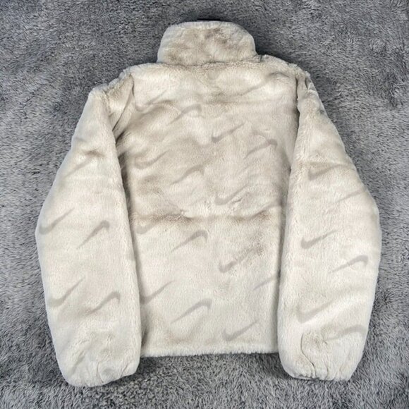 Nike NSW Plush Faux Fur Swoosh Jacket Size 2XL Women Light Bone DQ6842-072 - Picture 2 of 6